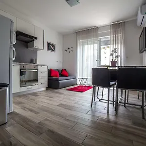  Apartment Studio Apartman Nina Kroatien